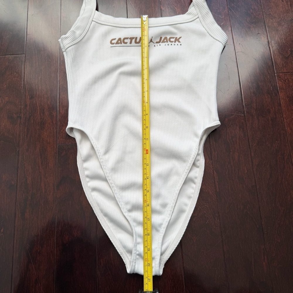 Jordan x Travis Scott Cactus Jack Women's Bodysuit Sail - Small - Picture 8 of 9
